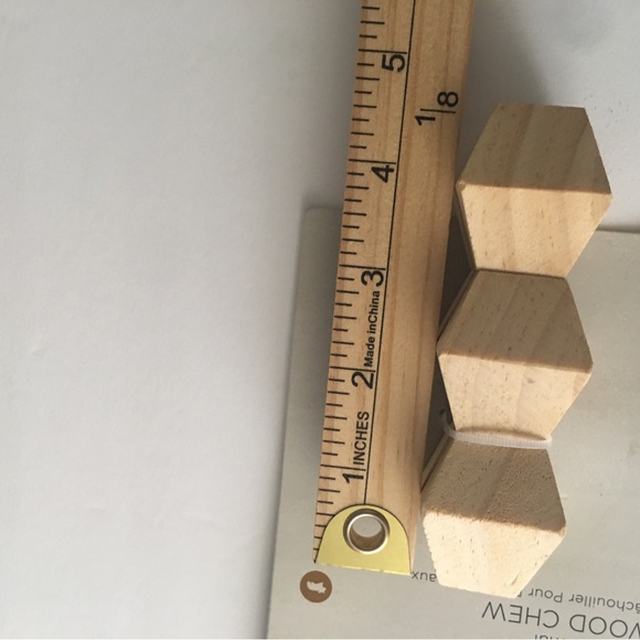 Nate + Jeremiah Wood Chews For Small Animal 4.5" x 1.5" Natural Wood - Picture 4 of 8